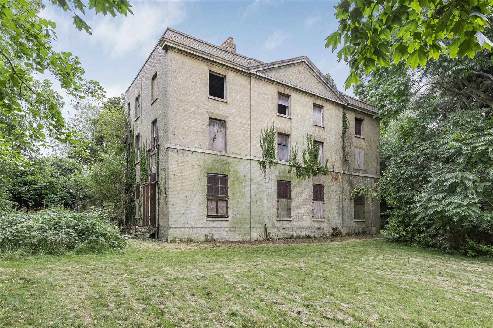 14 Bedroom for sale in Dry Drayton Cheffins Cambridge Sales